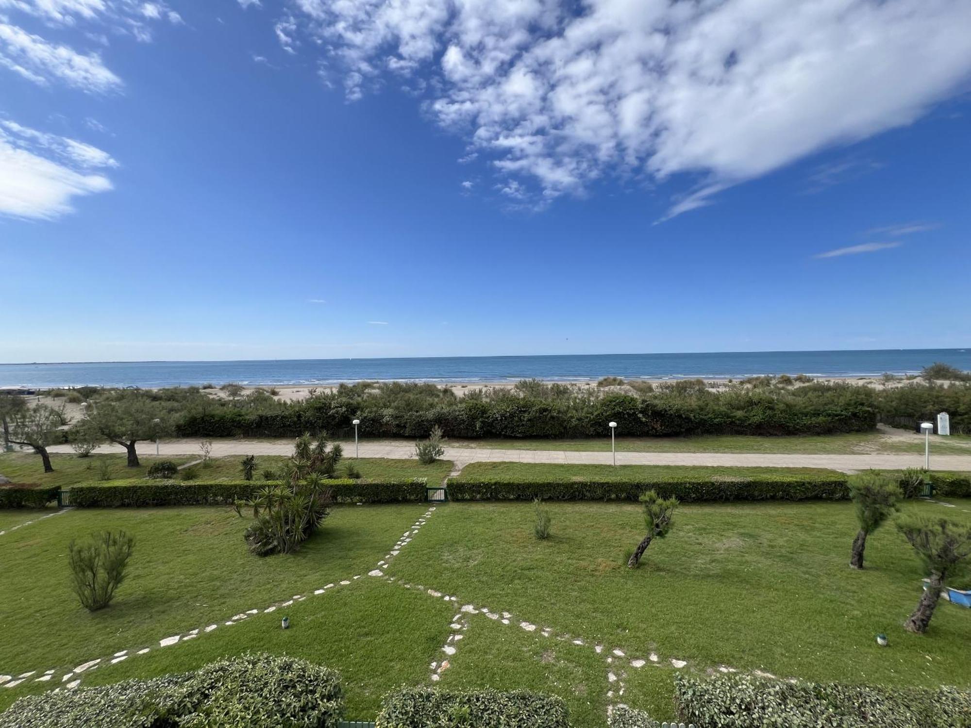 Sol-y-days Escale, En Premiere Ligne Face A La Apartment